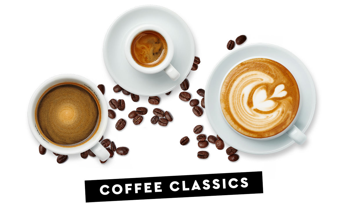 Kaffee-, Espresso- und Cappucino Tassen als Coffee Classics betitelt nebeneinander mit losen Bohnen dazwischen und Latte Art Herz im Cappuccino